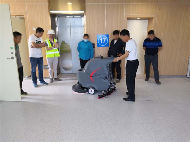 广西全自动洗地机