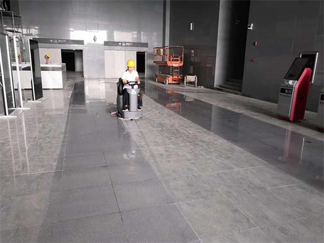 南宁驾驶式洗地机
