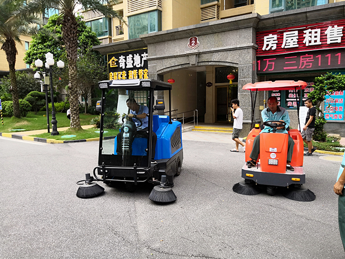 电动扫地车